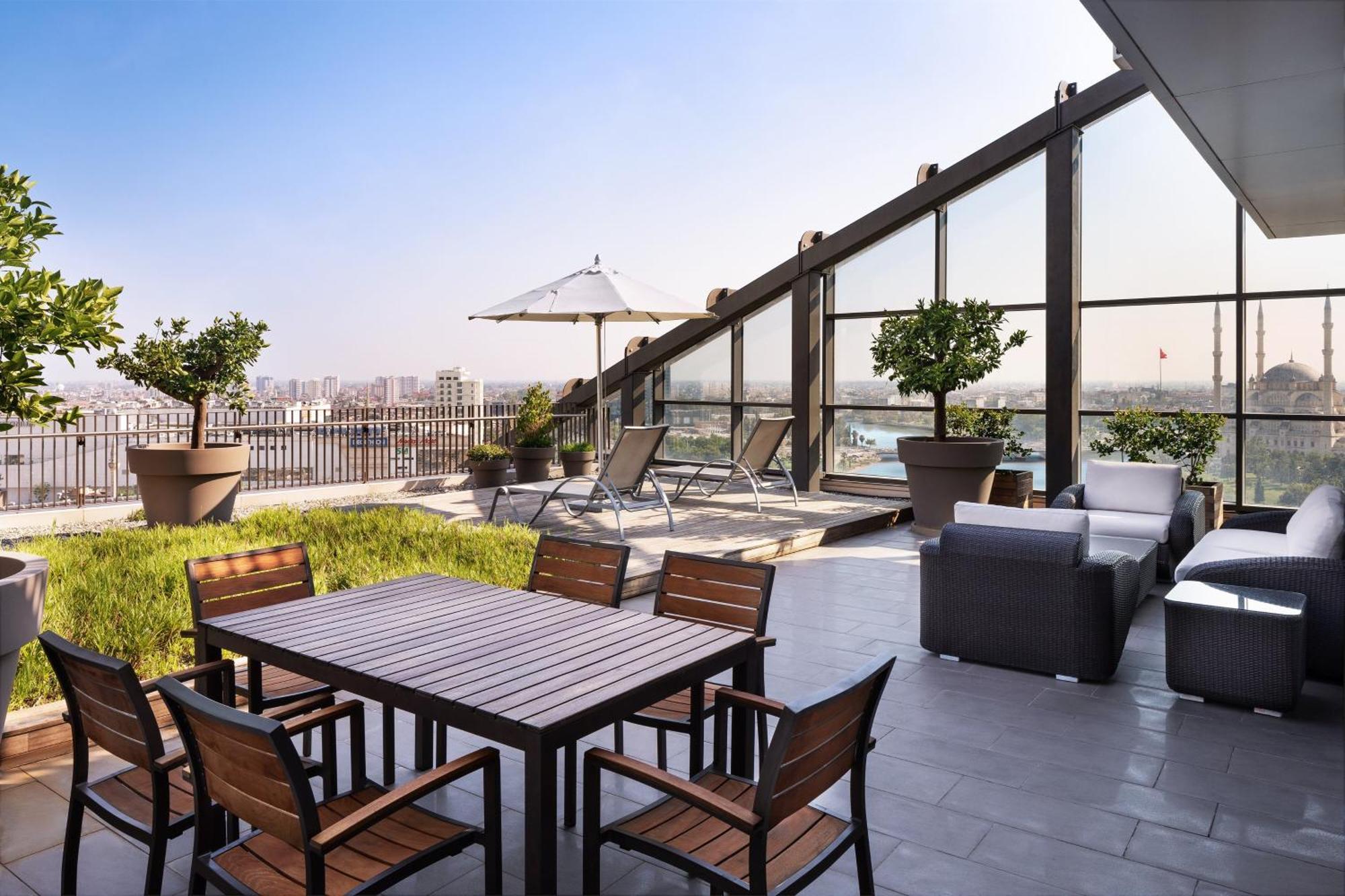 Sheraton Grand Adana Exterior foto