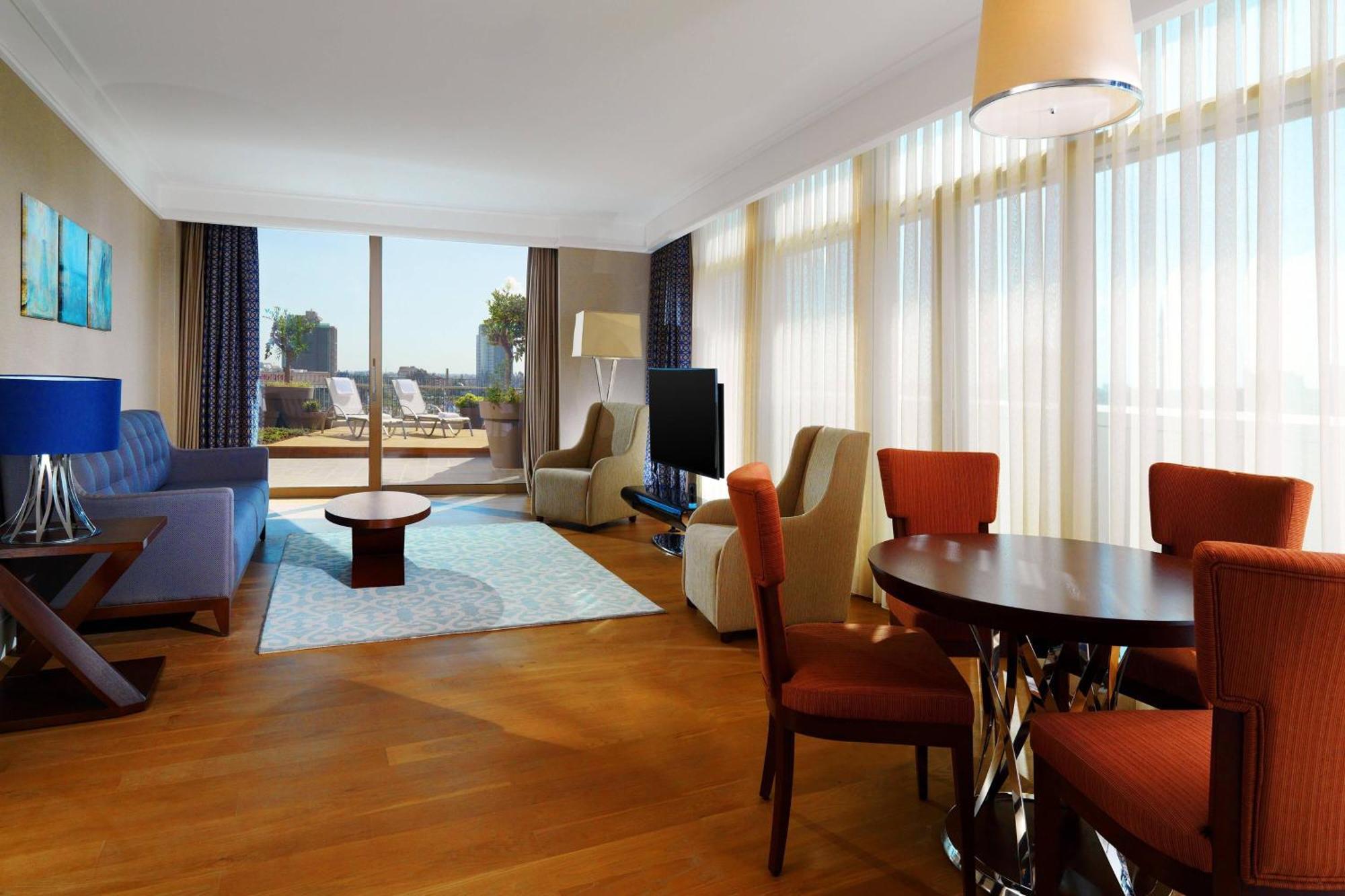Sheraton Grand Adana Exterior foto