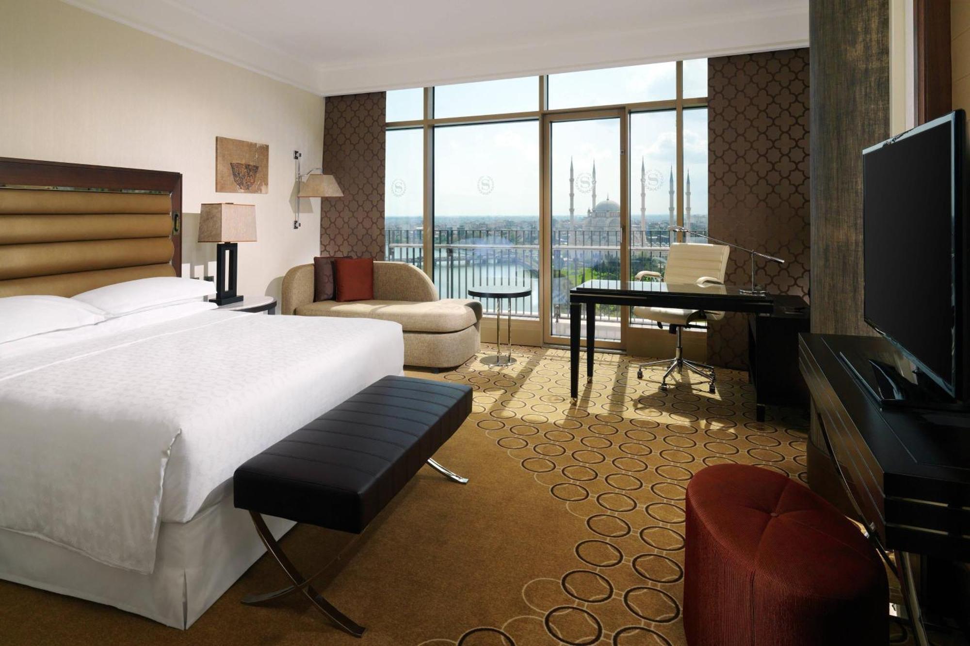 Sheraton Grand Adana Exterior foto