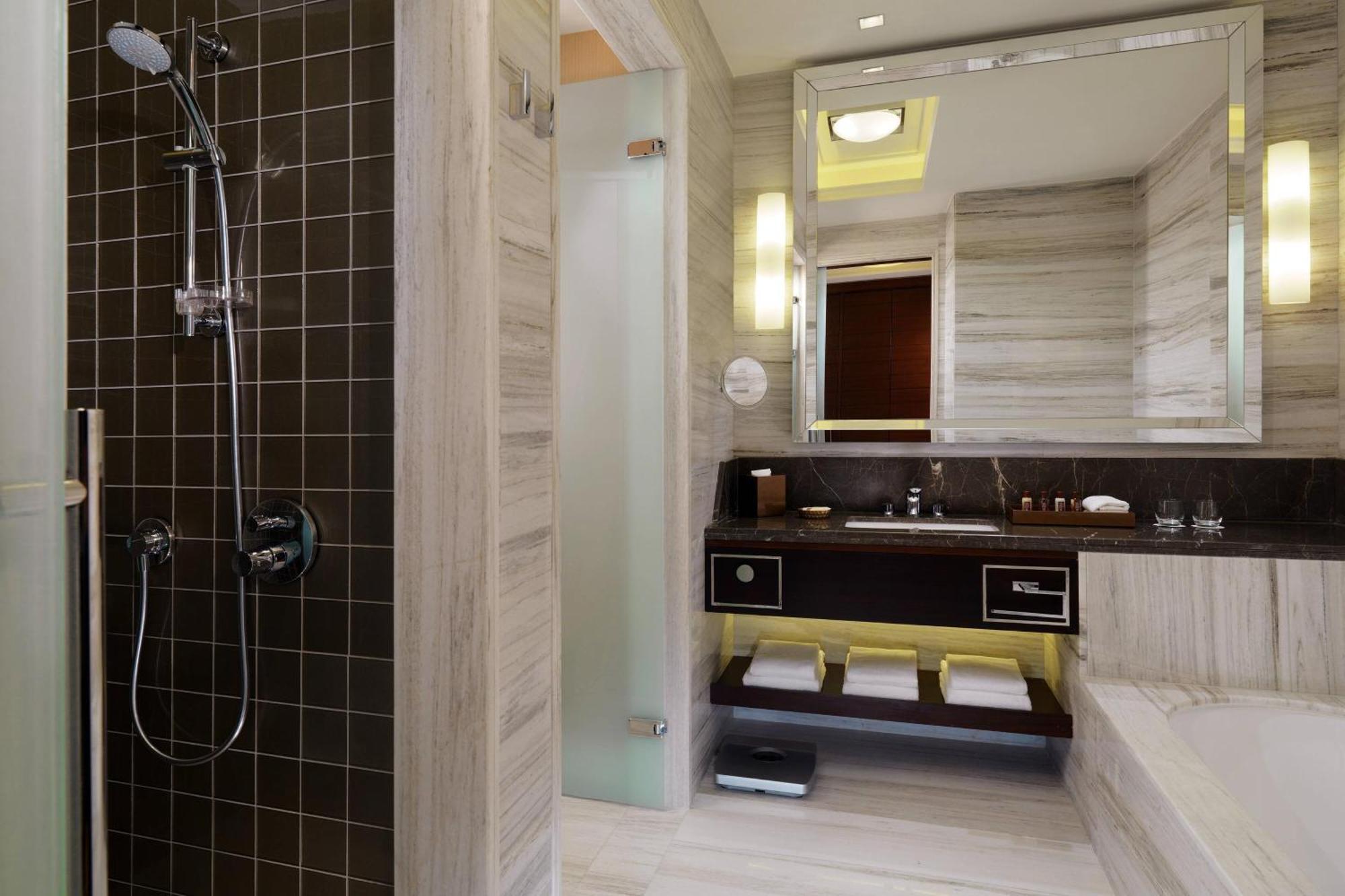 Sheraton Grand Adana Exterior foto