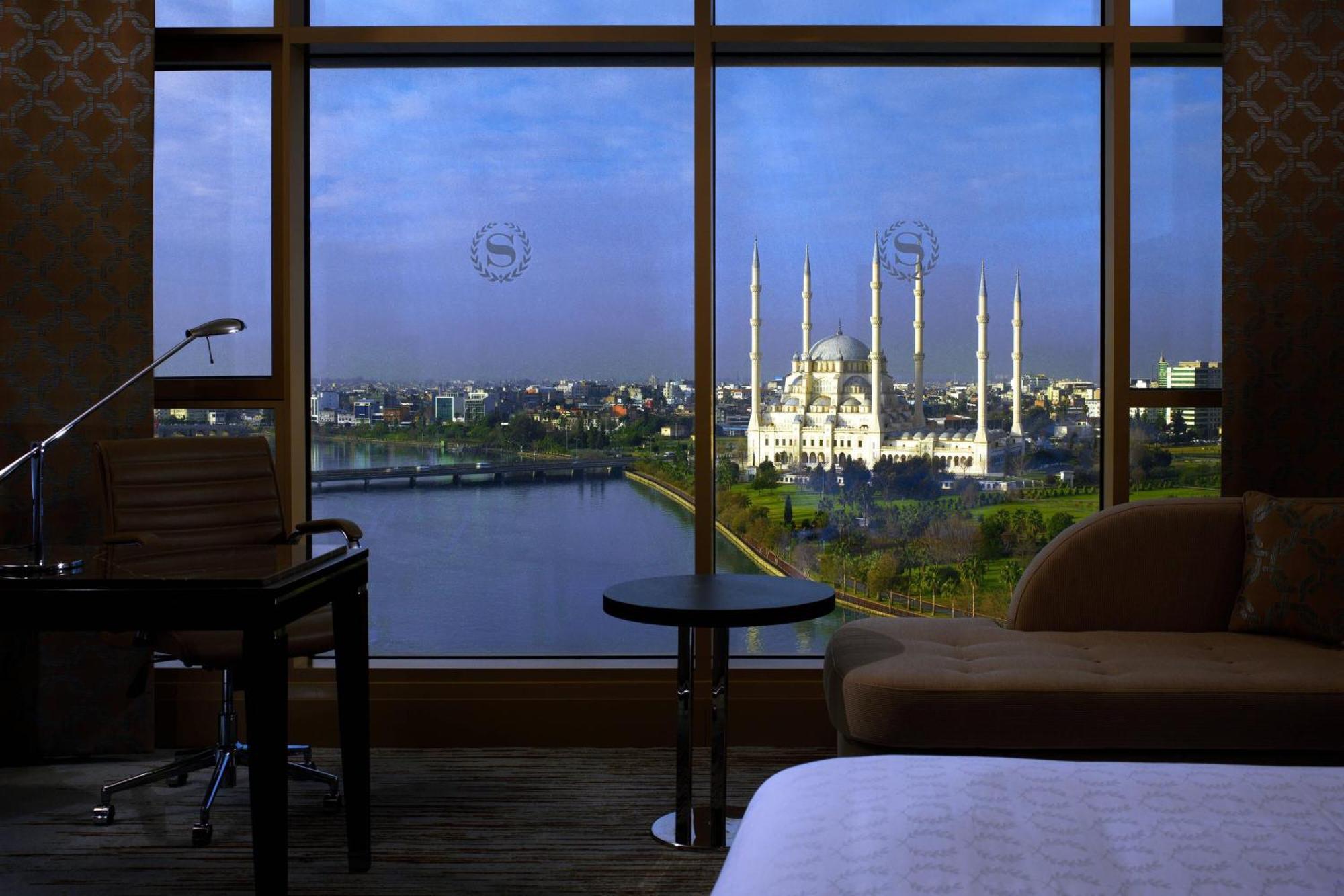 Sheraton Grand Adana Exterior foto